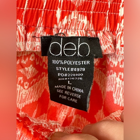 deb Shorts - Picture 4 of 4